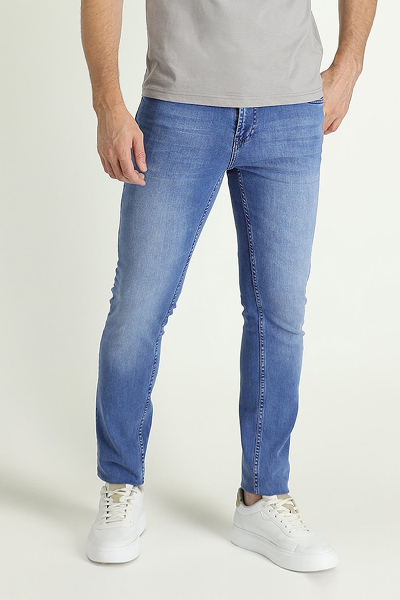цена Узкие джинсы с потертым эффектом Kigili, синий