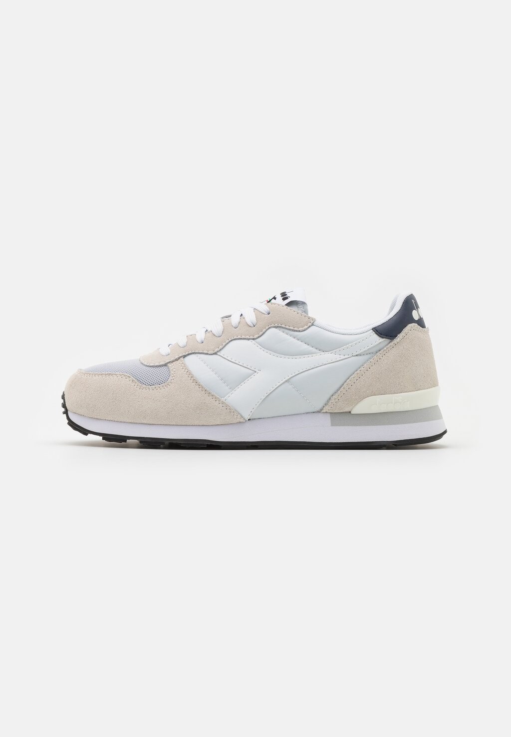 

Кроссовки Diadora