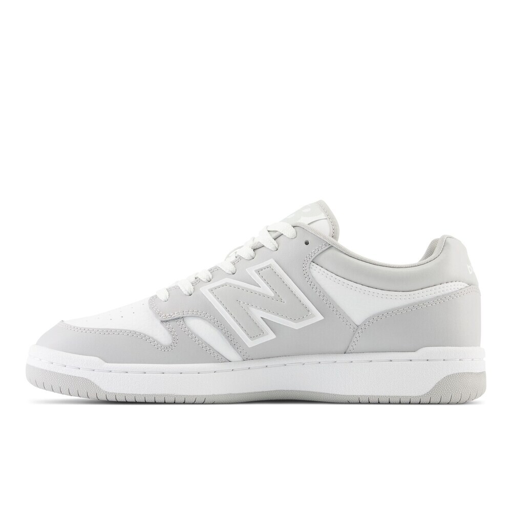 

Спортивная обувь New Balance, серый