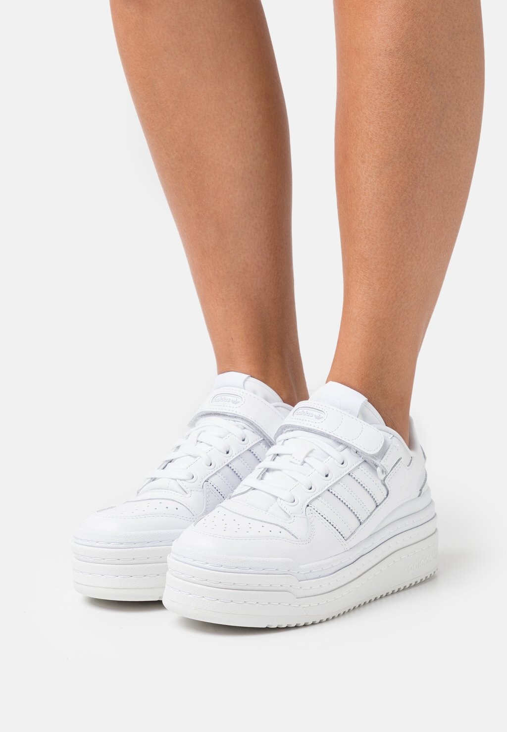 

Кроссовки adidas Originals