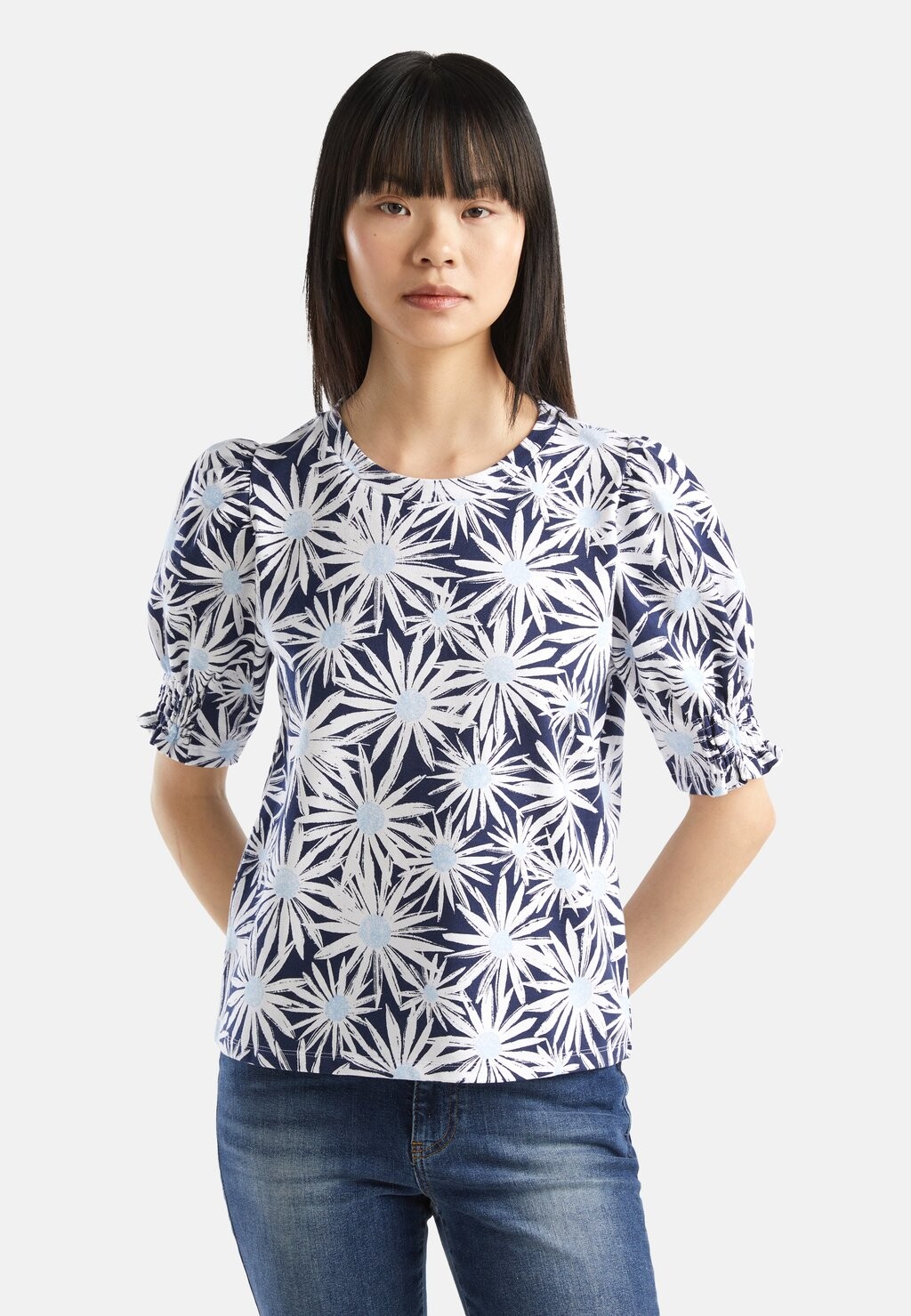 

Блузка WITH FLORAL United Colors of Benetton, цвет blue