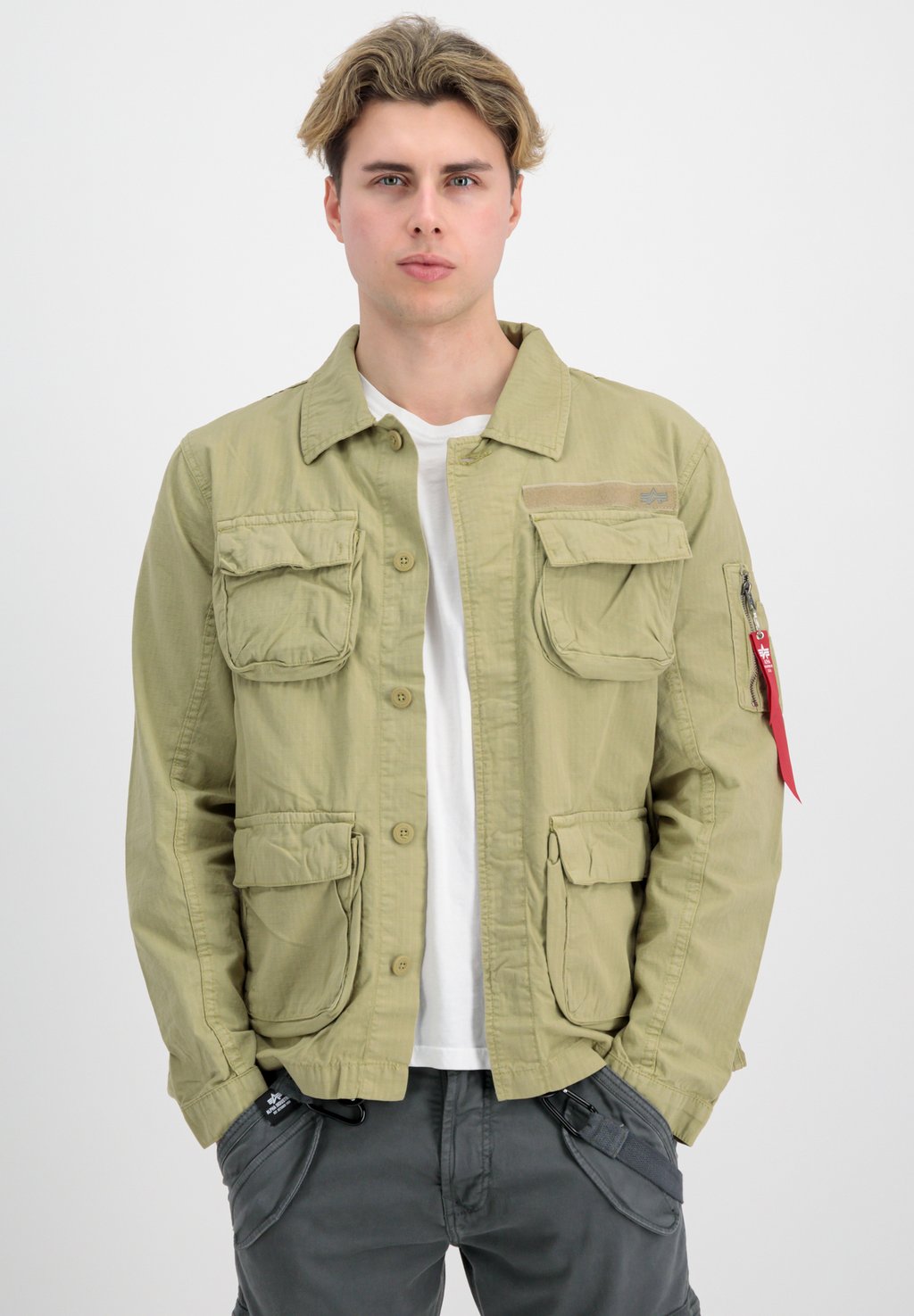 

Куртка Alpha Industries RIPSTOP CARGO, цвет light olive