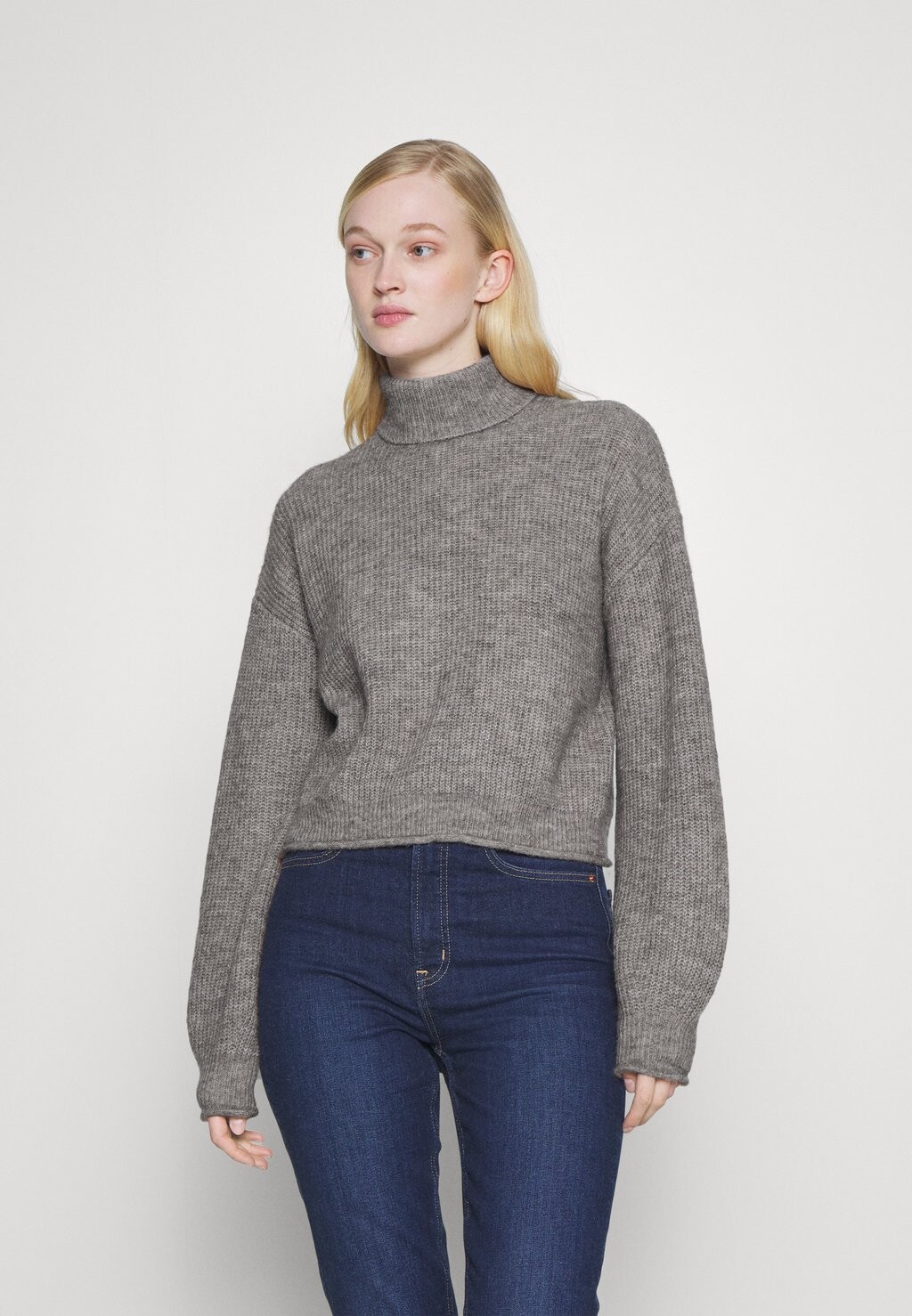 

Свитшот Vero Moda VMYVONNE ROLLNECK ROLLEDGE, цвет grey melange