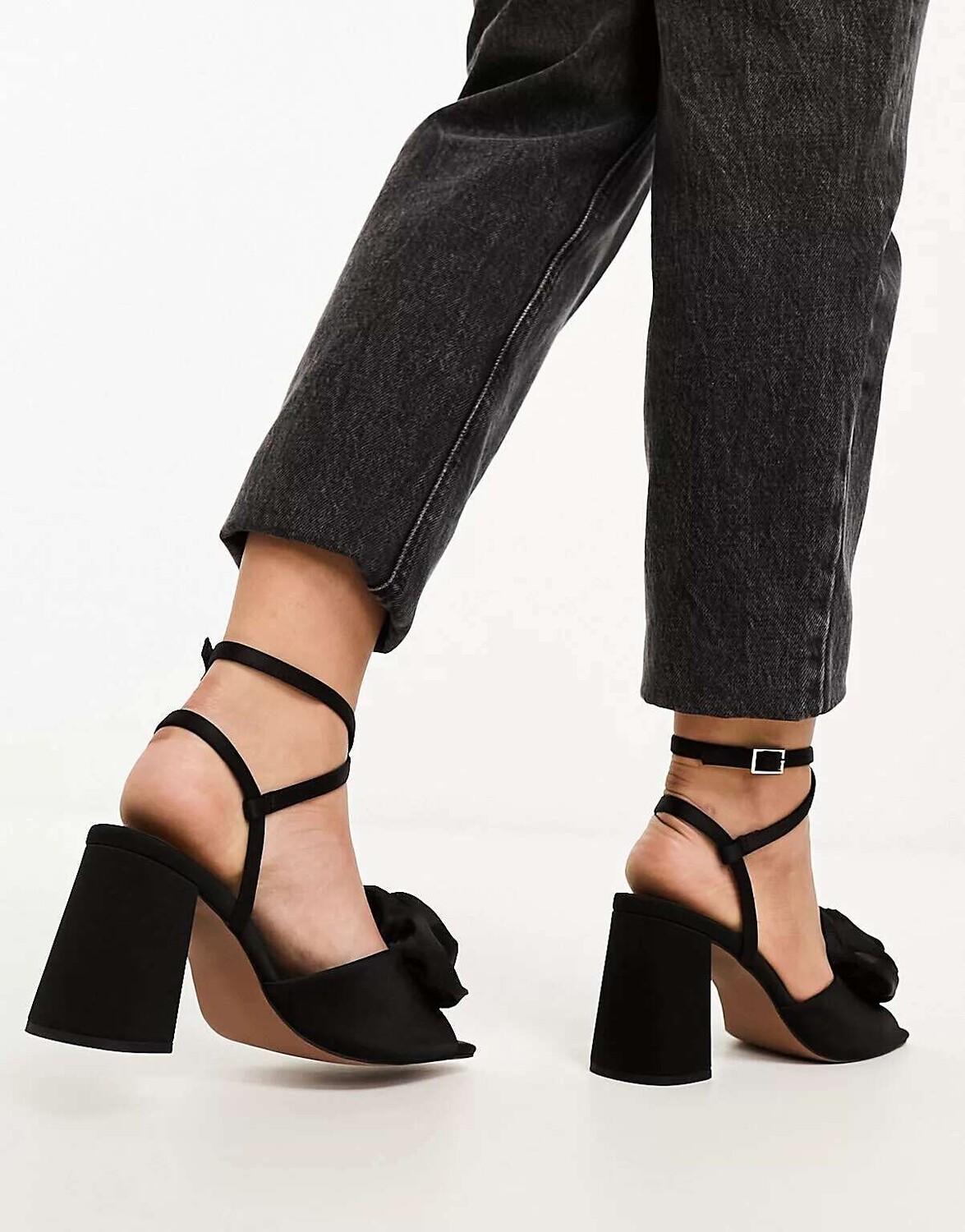 

Черные босоножки на среднем каблуке с корсажем ASOS Wide Fit Heather