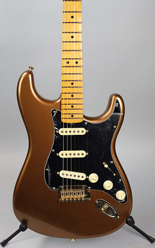 

Электрогитара Fender Bruno Mars Stratocaster Mars Mocha