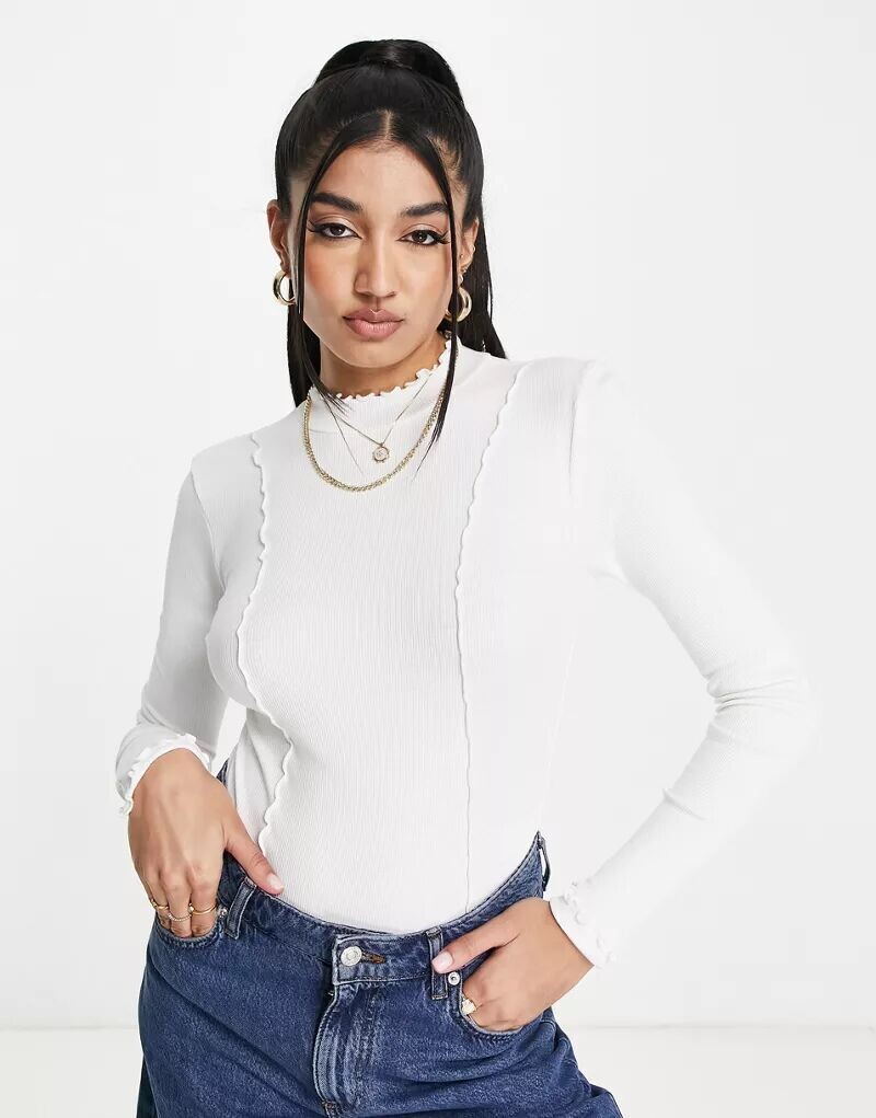 

Боди Miss Selfridge цвета слоновой кости с рюшами
