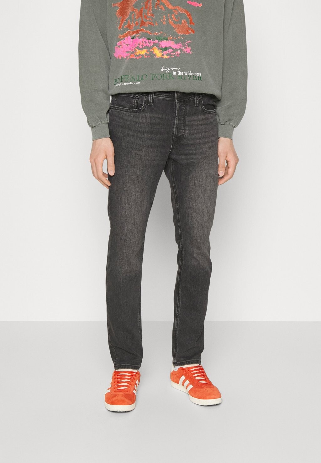 

Джинсы Slim fit Jack & Jones