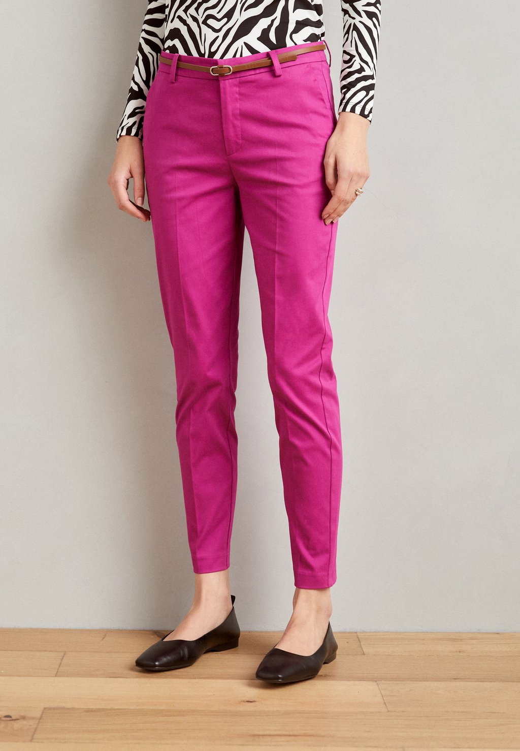 

Чино DAYS CIGARET PANTS b.young, цвет festival fuchsia