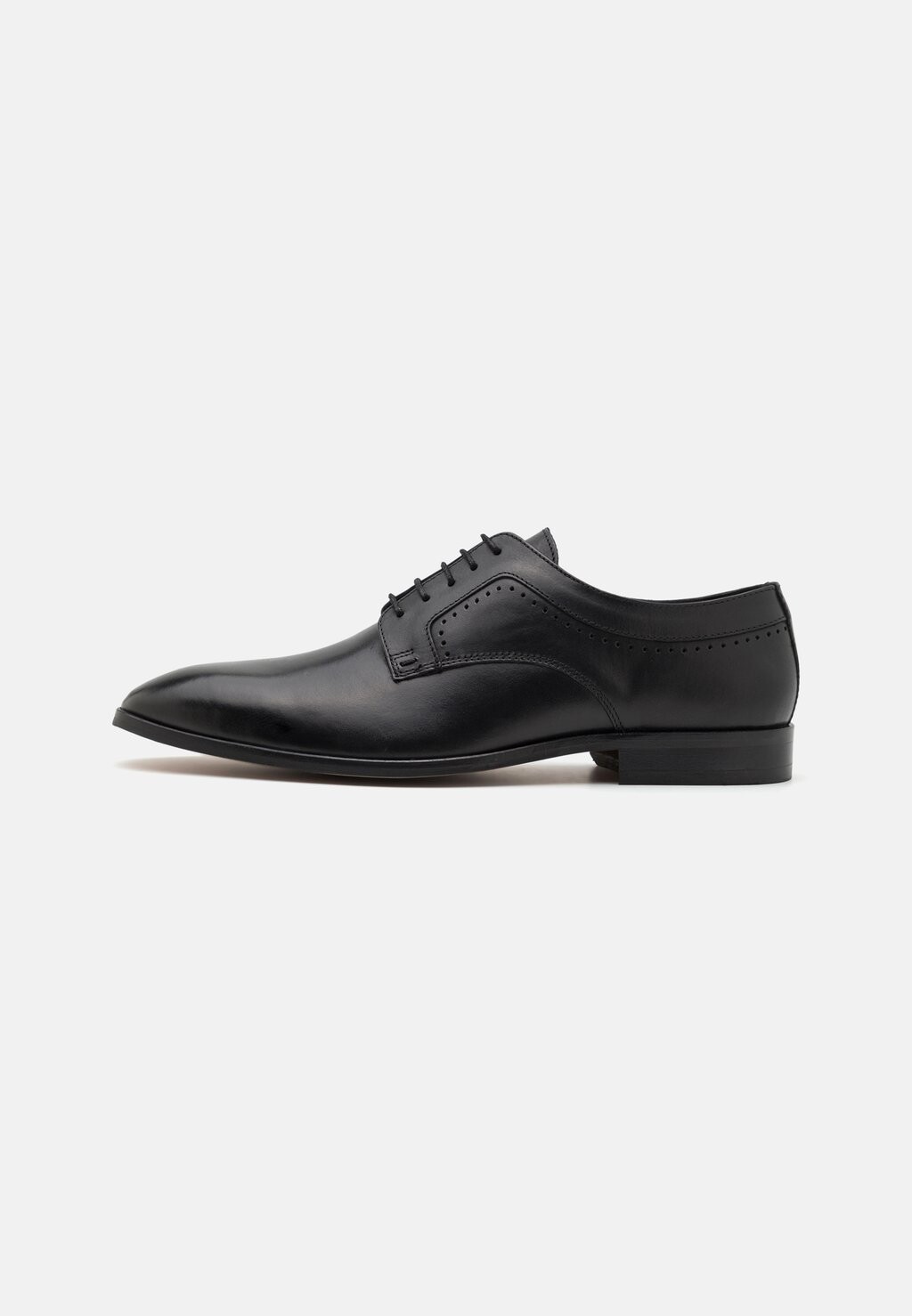 

Элегантные туфли на шнуровке Leather Pier One, черный