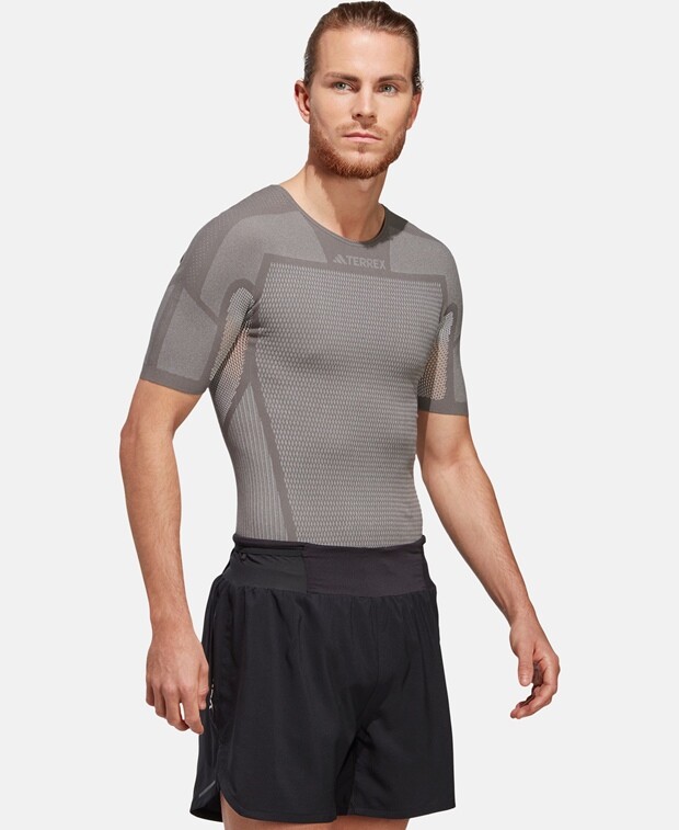 

Функциональная майка adidas Terrex, серый
