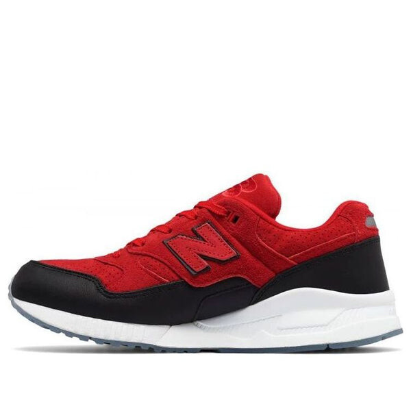 

Кроссовки 530 замша New Balance, красный