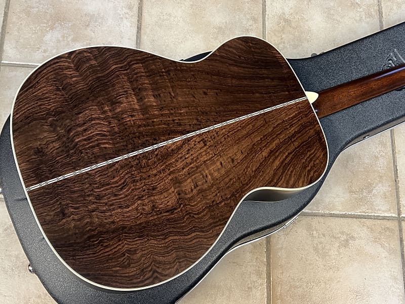 Акустическая гитара 2023 CF Martin Custom Shop OM-28 Wildgrain rosewood satin 2785134