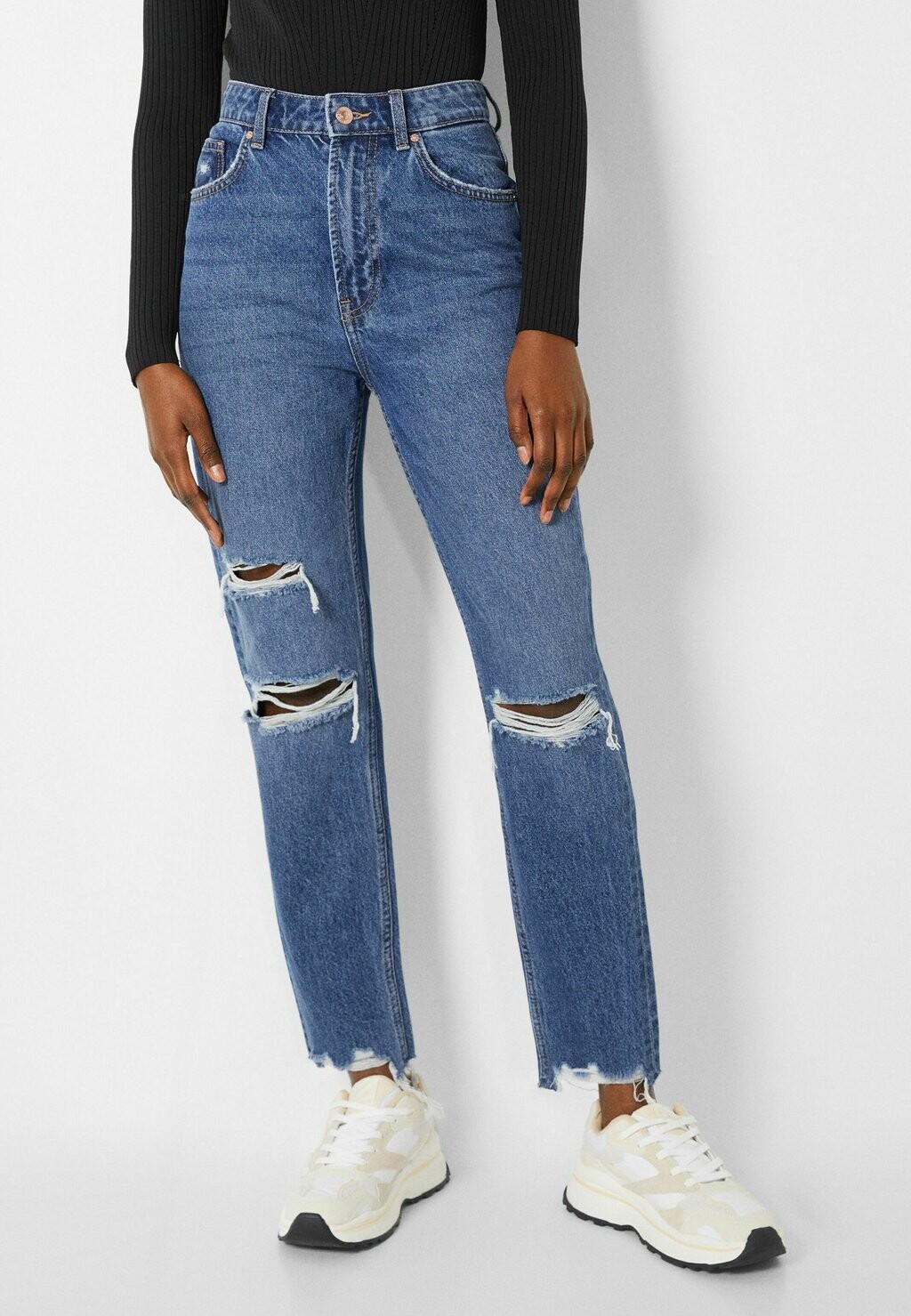 

Джинсы-сигареты Bershka, темно-синий