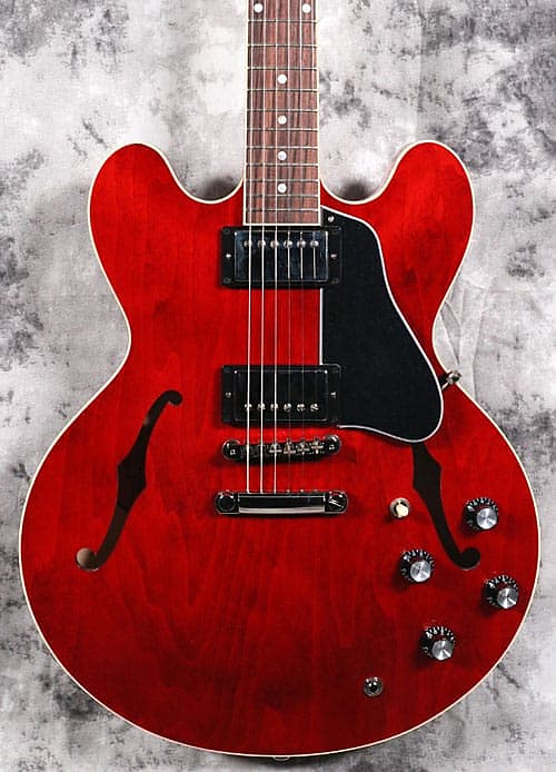 цена Электрогитара Gibson - ES-335