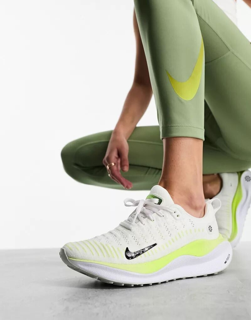 

Бело-неоновые кроссовки Nike React Infinity Run 4