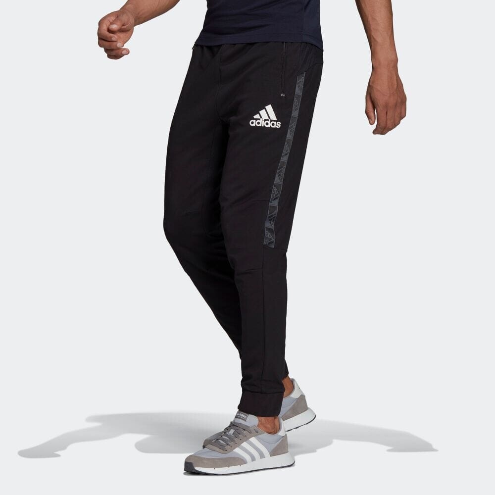 

Брюки Adidas AEROREADY, черный
