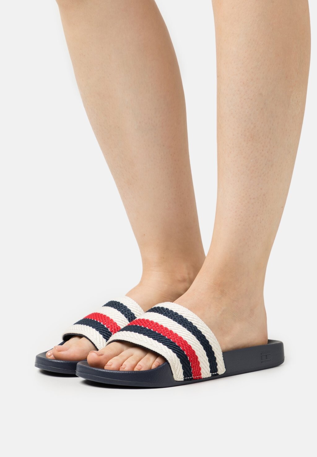 

Шлепанцы Tommy Hilfiger