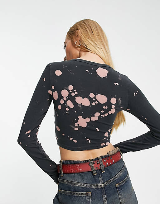 

Выбеленный топ с длинными рукавами и графическим рисунком ASOS DESIGN