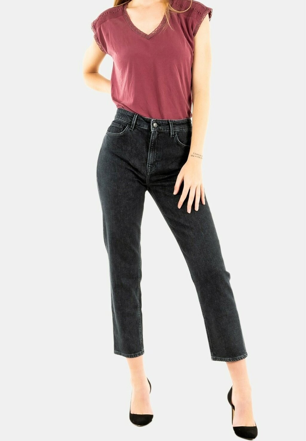 

Джинсы прямого кроя Salsa Jeans