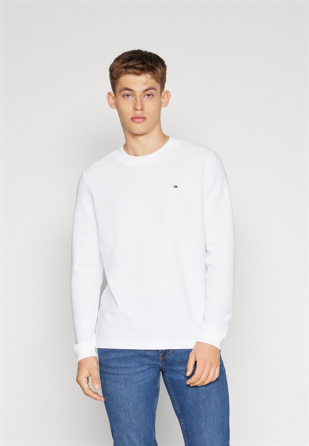 

Футболка с длинным рукавом TEXTURED TEE Tommy Hilfiger, белая, Белый