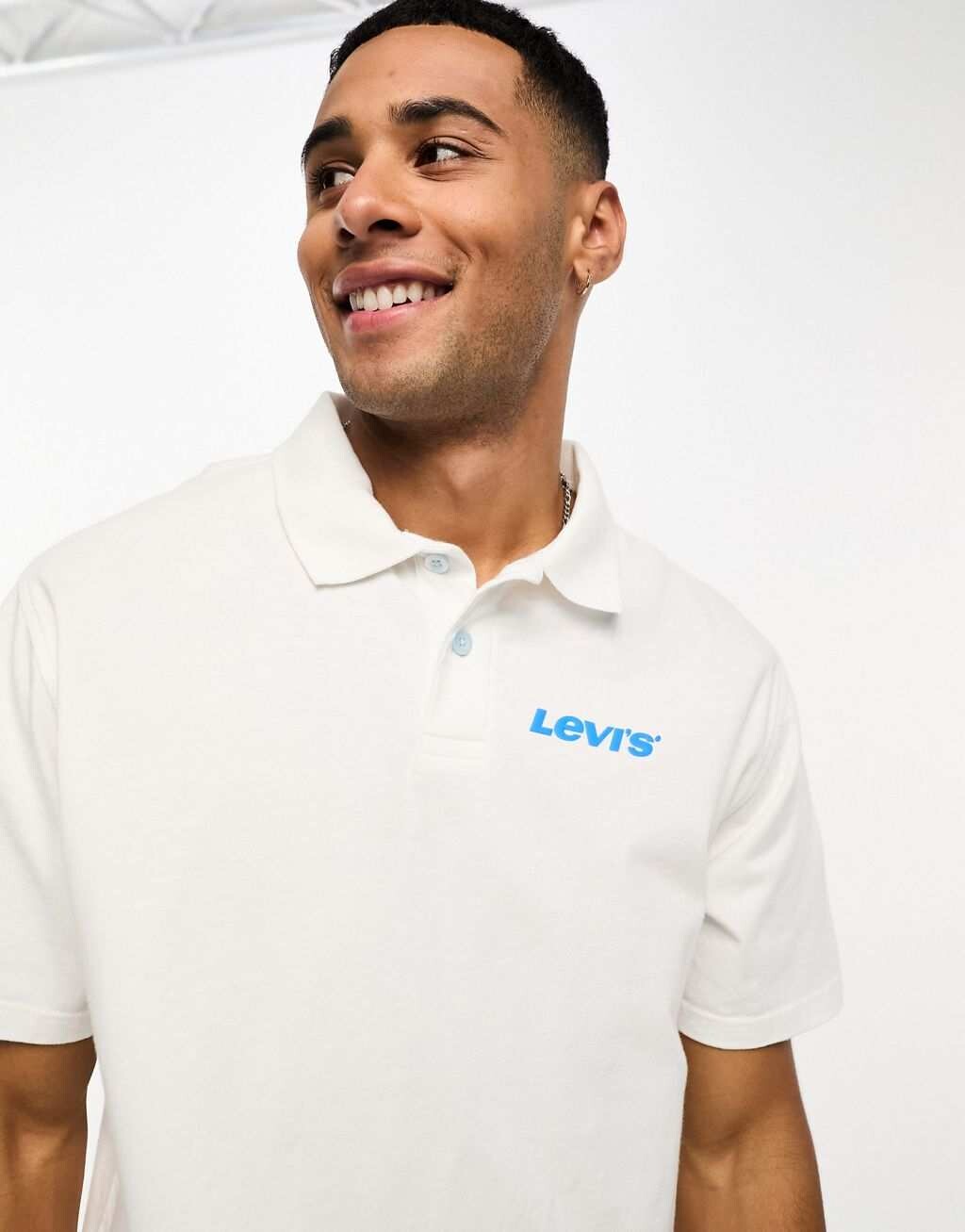

Белая рубашка-поло из джерси с небольшим логотипом Levi's в винтажном стиле