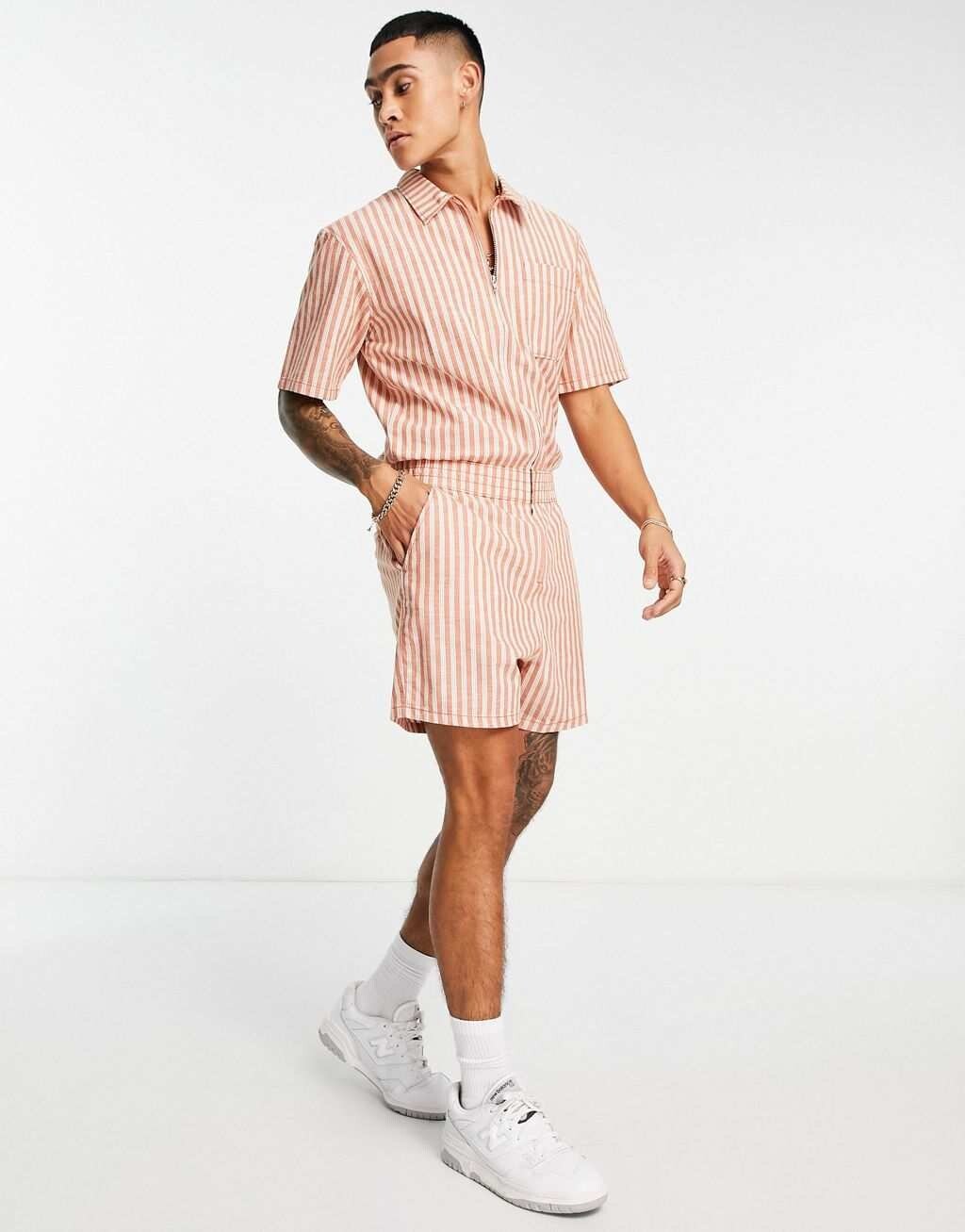 

Комбинезон с шортами в оранжевую полоску ASOS DESIGN