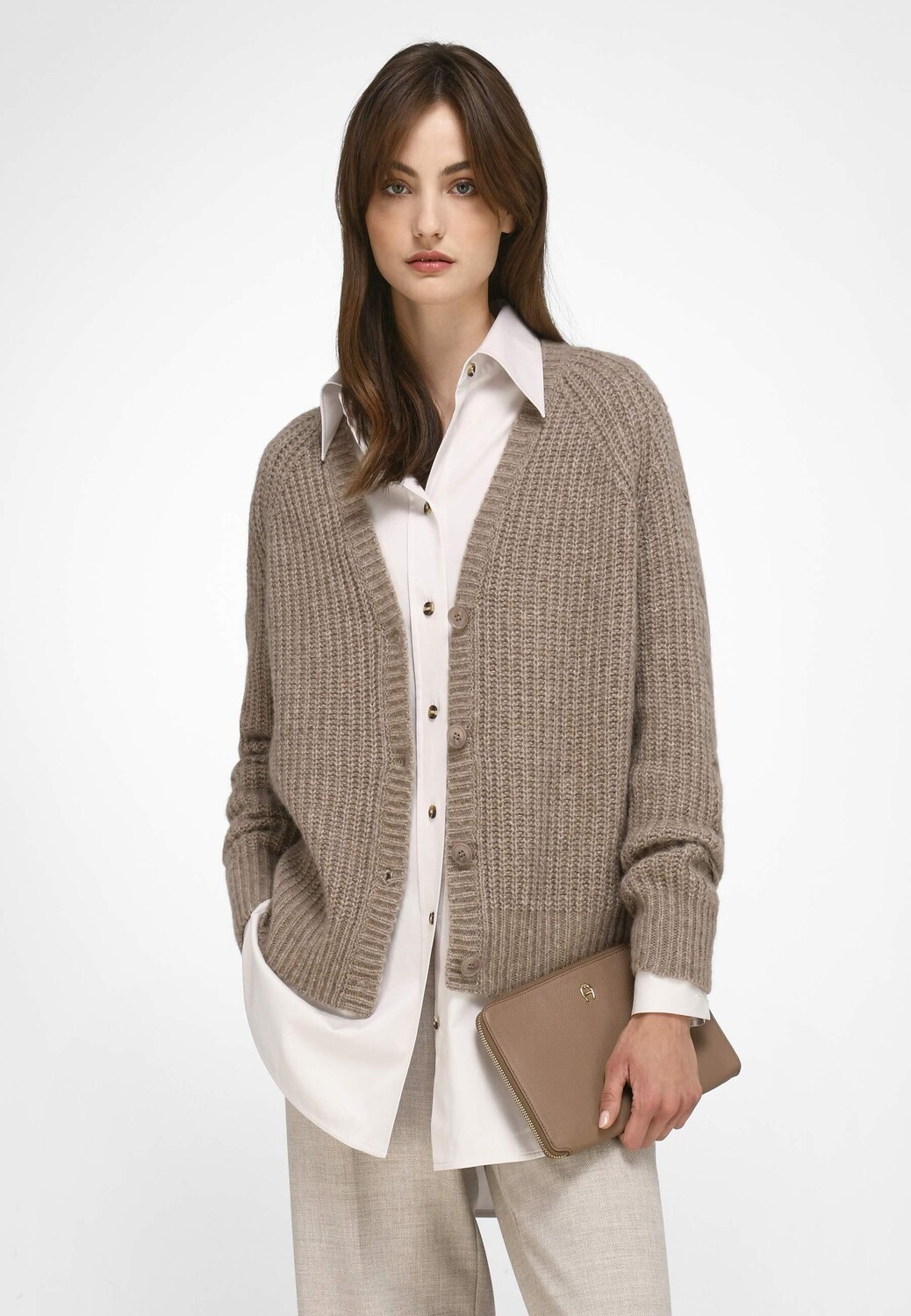 

Толстовка FADENMEISTER BERLIN Strickjacke wool, цвет TAUPE-MELANGE
