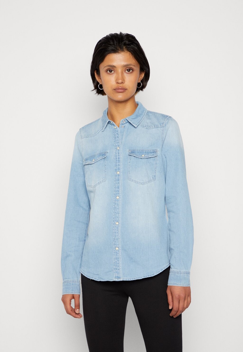 

Рубашка Vero Moda