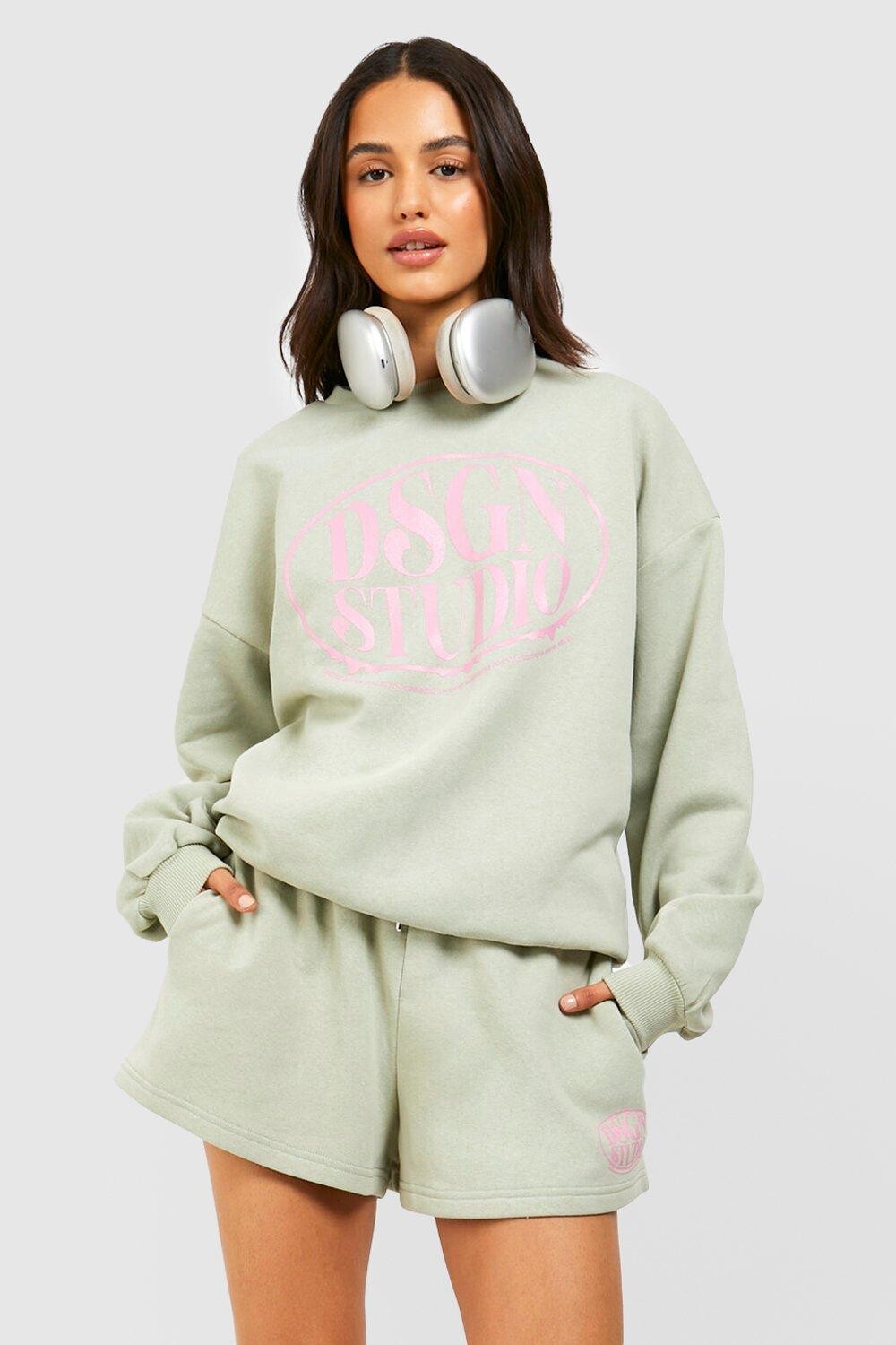 

Свитшот dsgn studio короткий спортивный костюм Boohoo, хаки