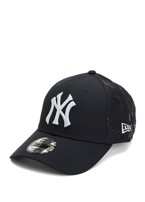

Мужская шляпа half monogram 9forty neyyan New Era