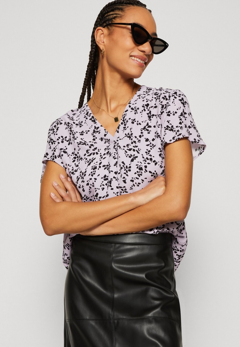 

Блузка V Neck Esprit, лавандовый