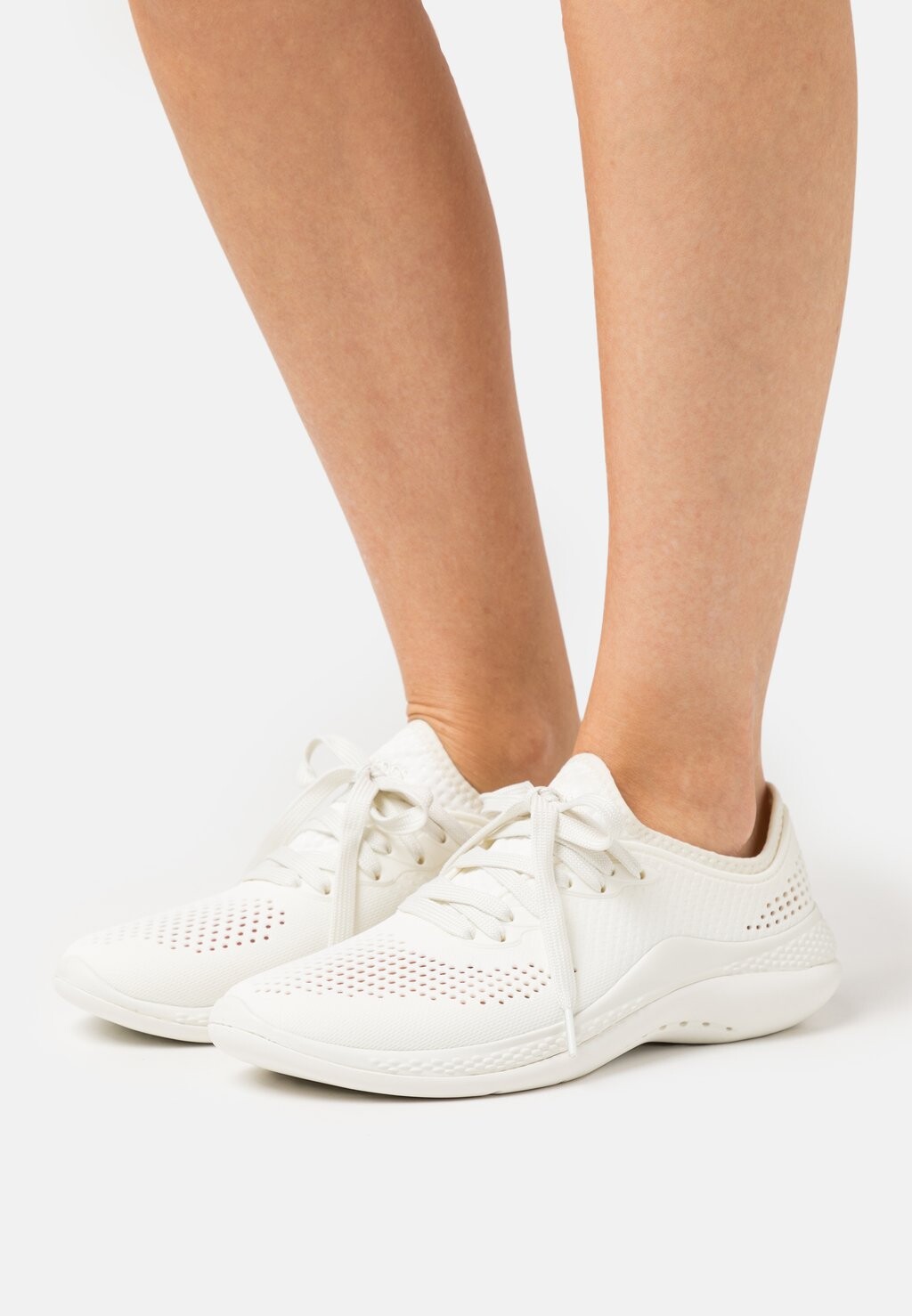 

Кроссовки Crocs