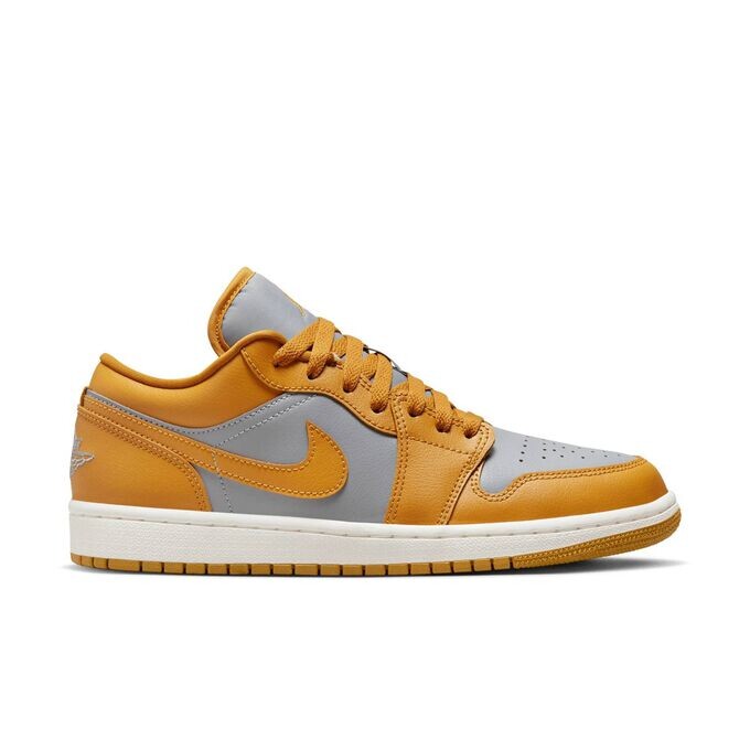

Кроссовки Air Jordan 1 низкие Jordan, коричневый