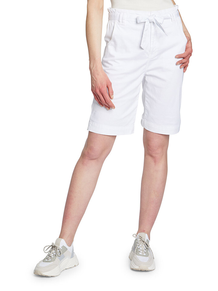 

Шорты CARTOON Bermudas, белый