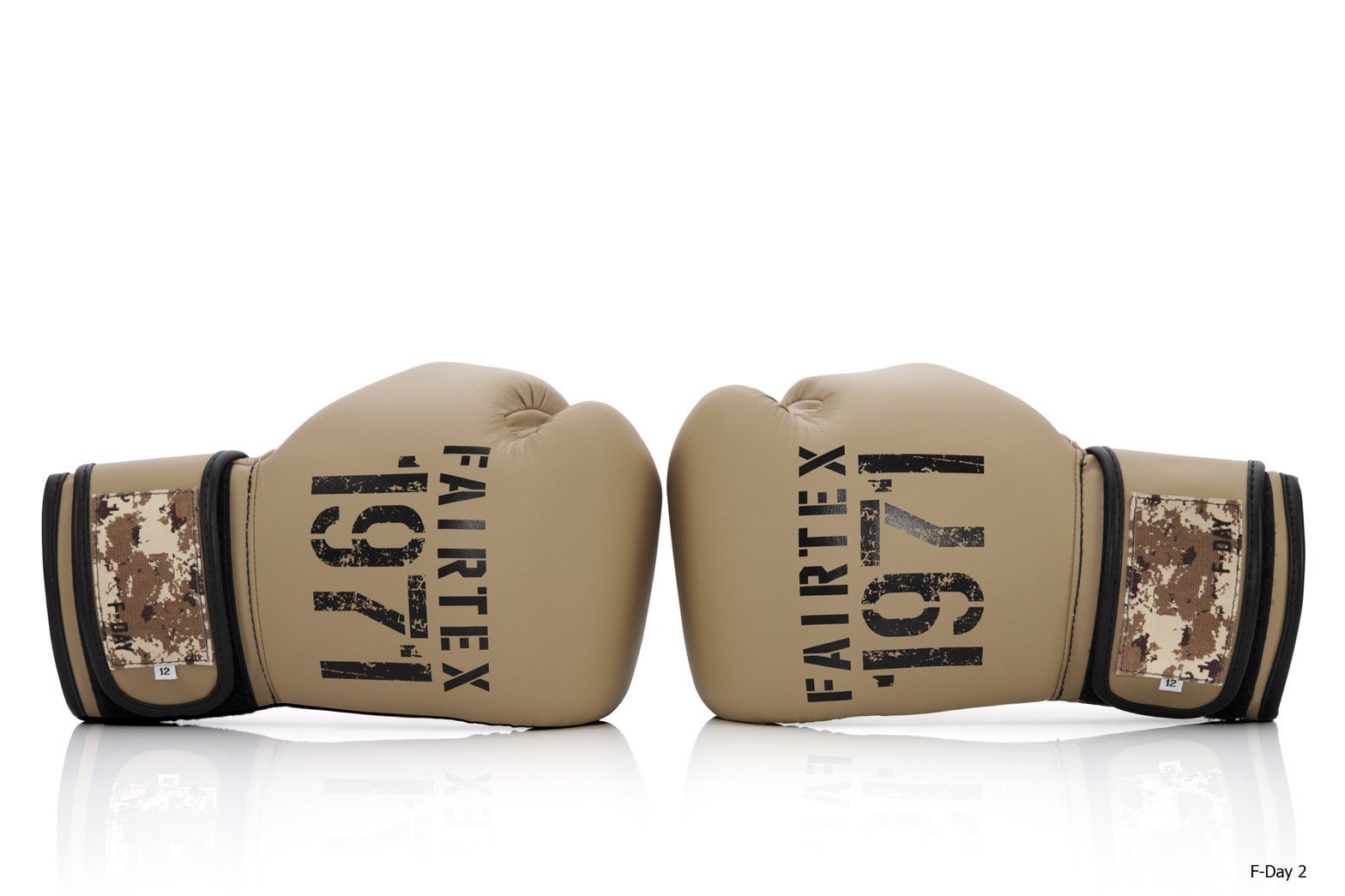 Боксерские перчатки Fairtex