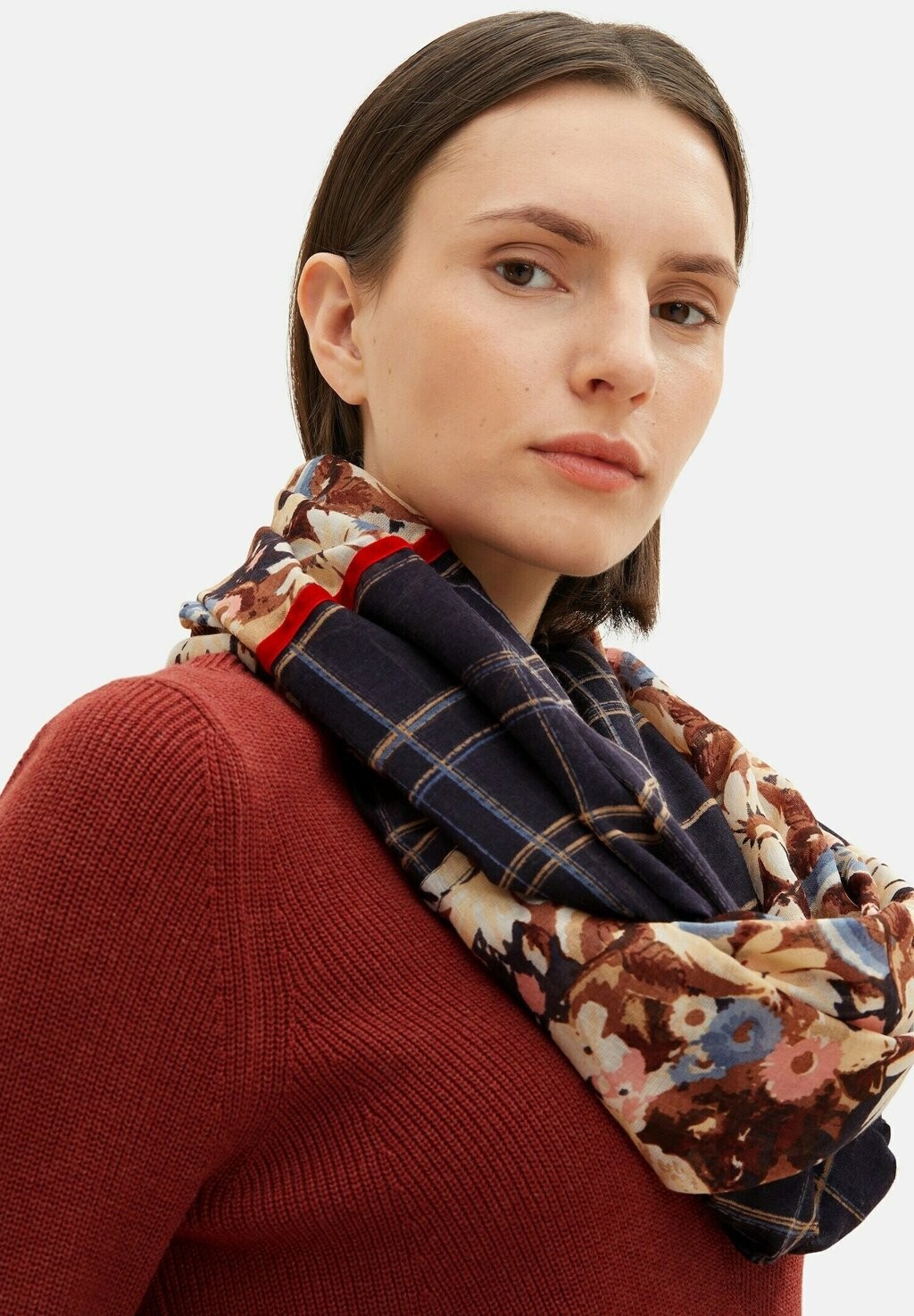

Снуд TOM TAILOR, цвет beige/large floral design
