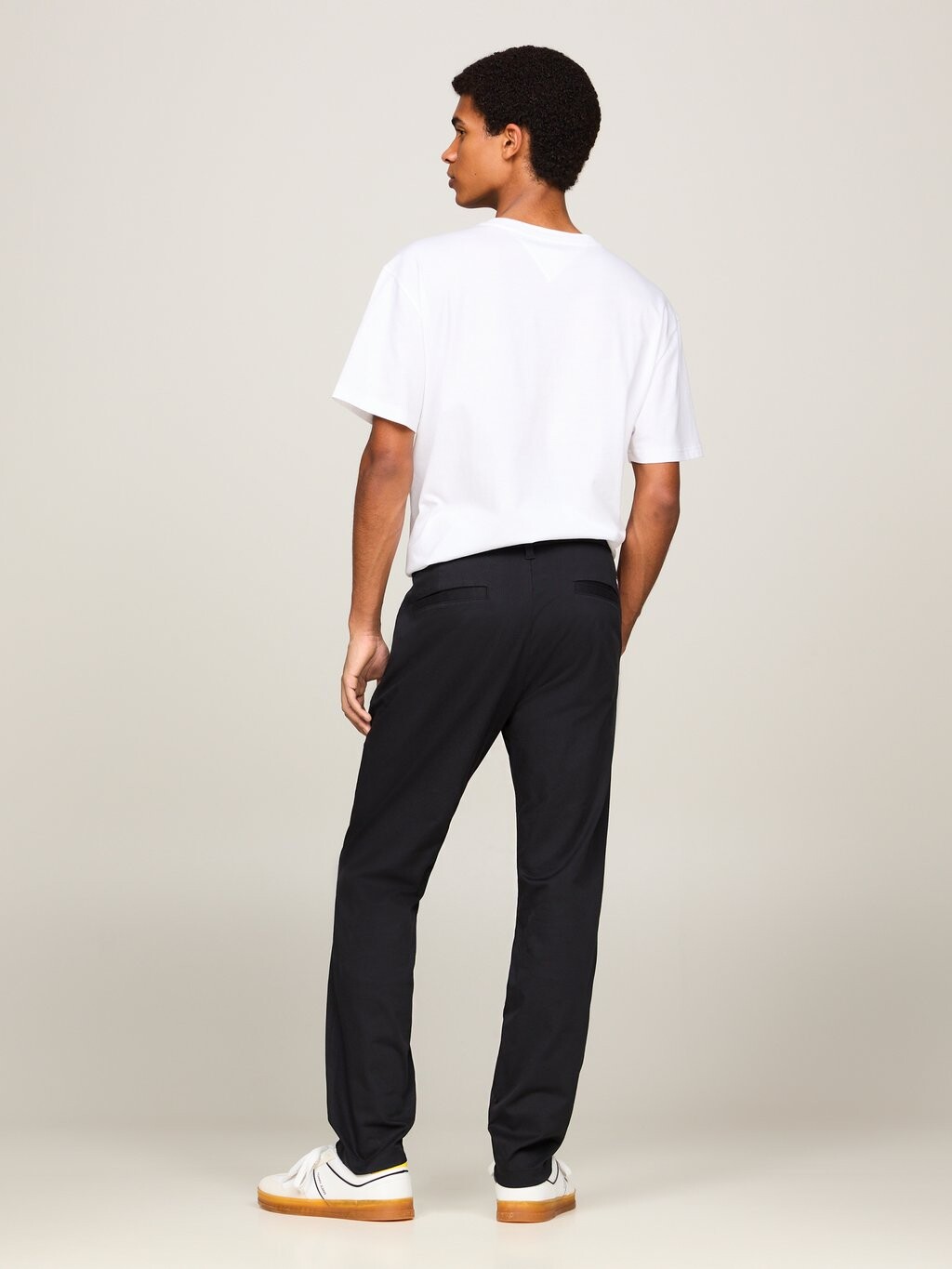 

Чино AUSTIN LIGHTWEIGHT Tommy Hilfiger, черный