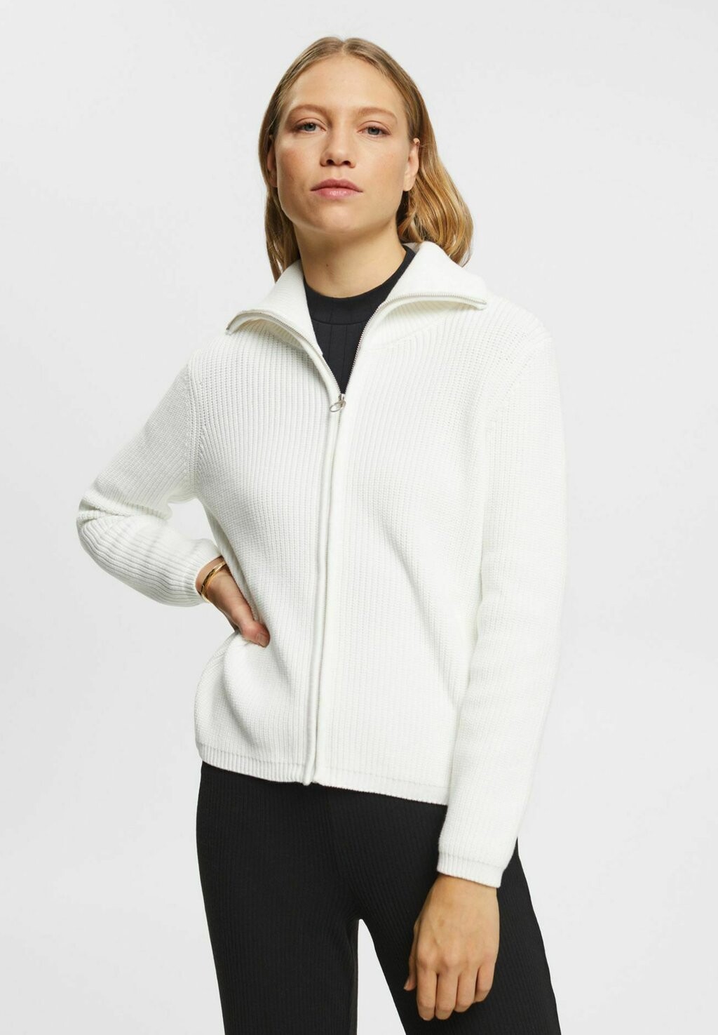 

Кардиган Esprit