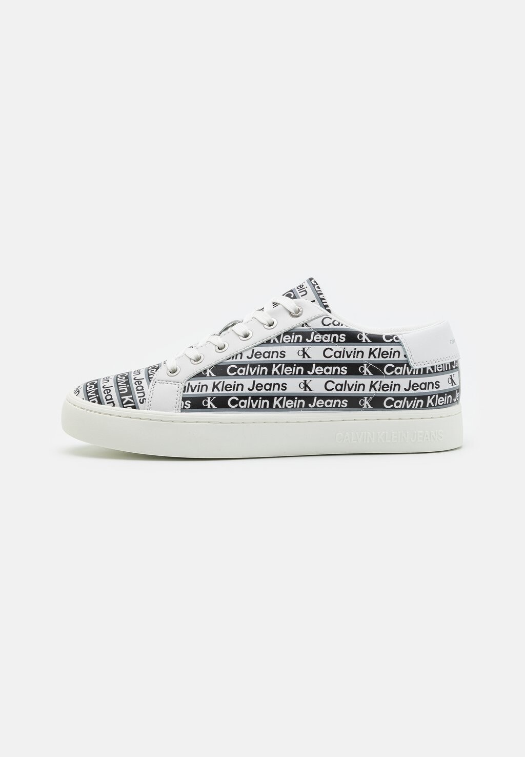 

Низкие кроссовки EXCLUSIVE CAP_CLASSIC CUPSOLE AOP Calvin Klein Jeans, белый/черный