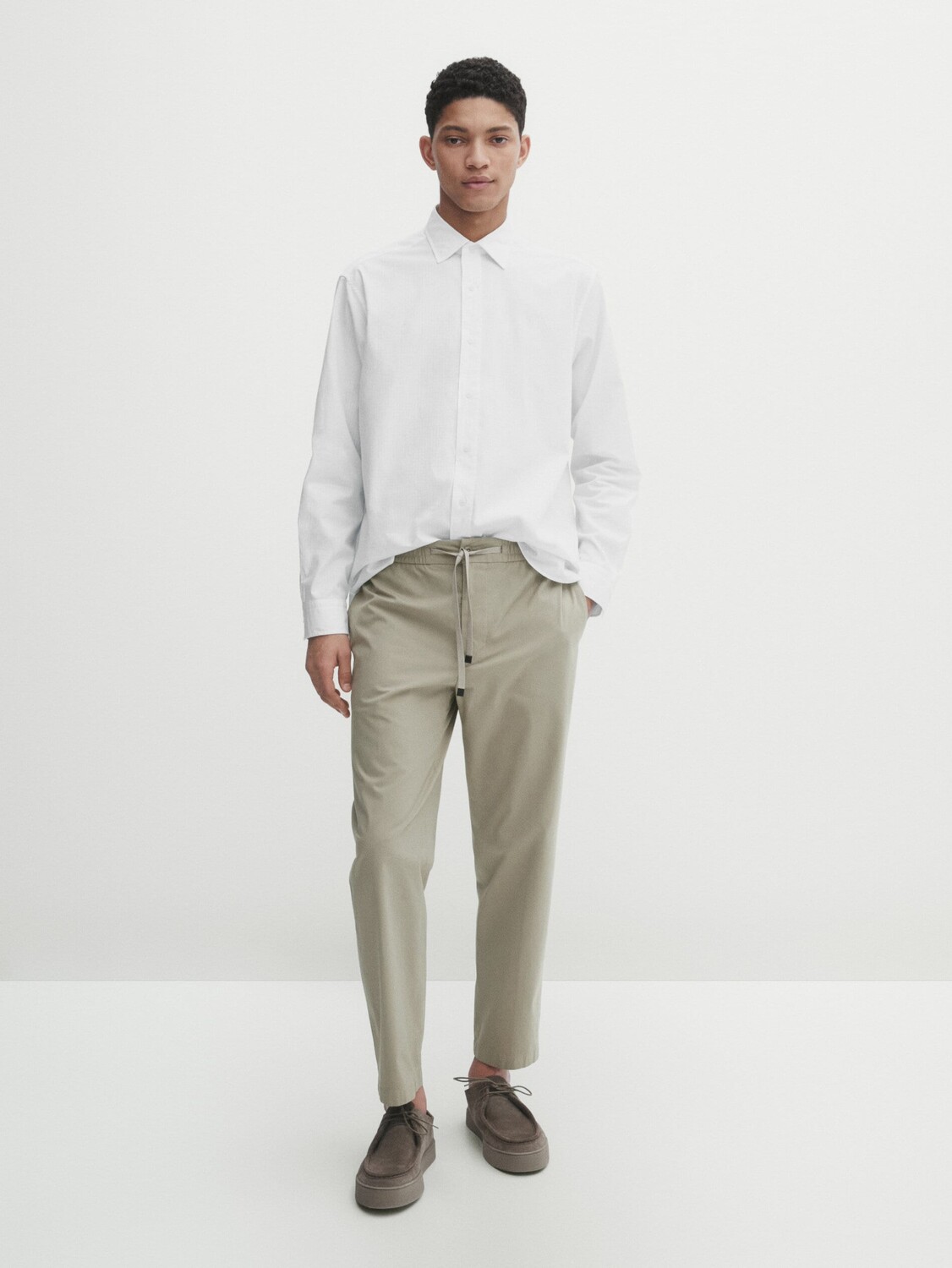 

Рубашка стандартного кроя в клетку в клетку Massimo Dutti, белый