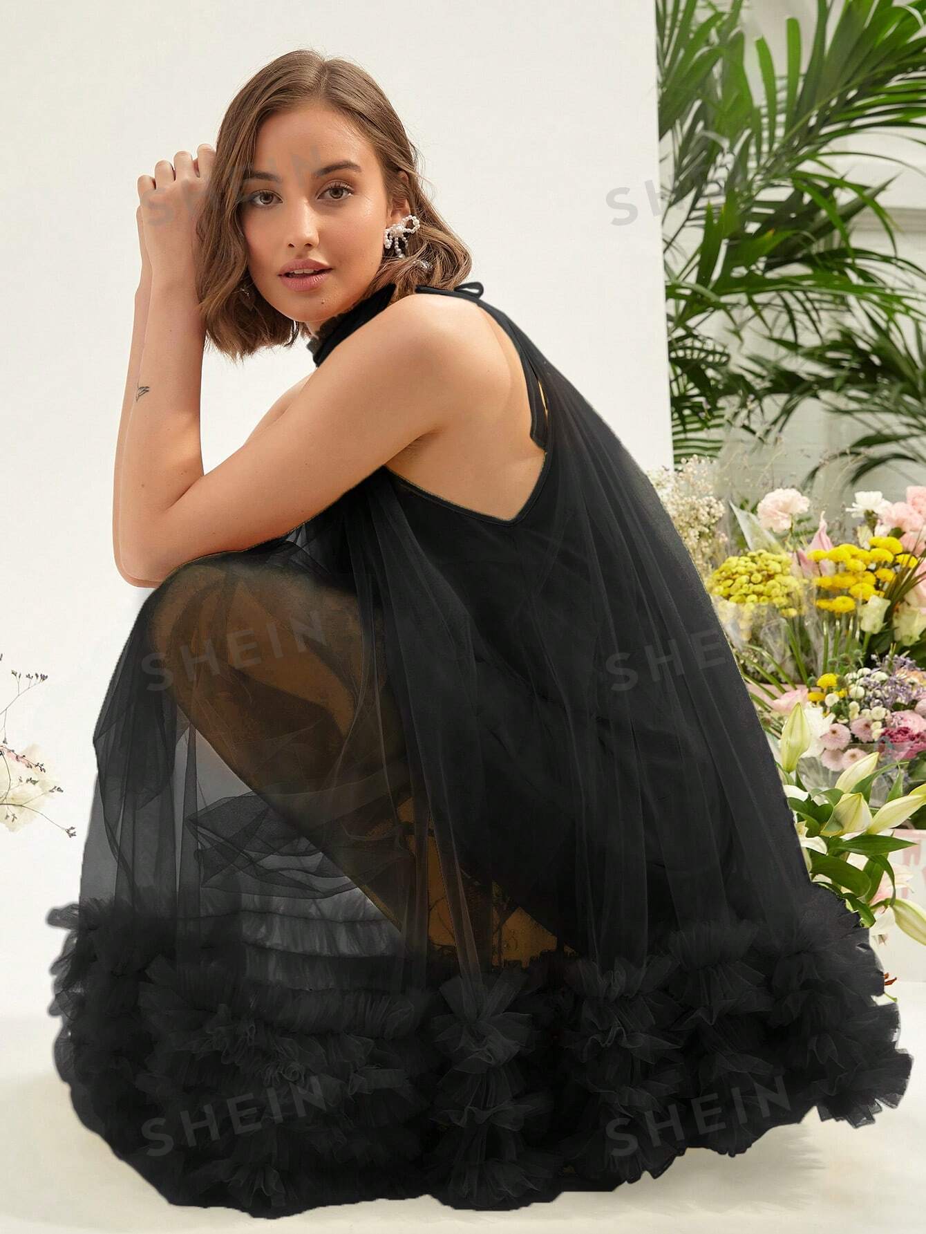 цена SHEIN ENCHNT Женское однотонное многослойное сетчатое платье с рюшами и подолом, черный