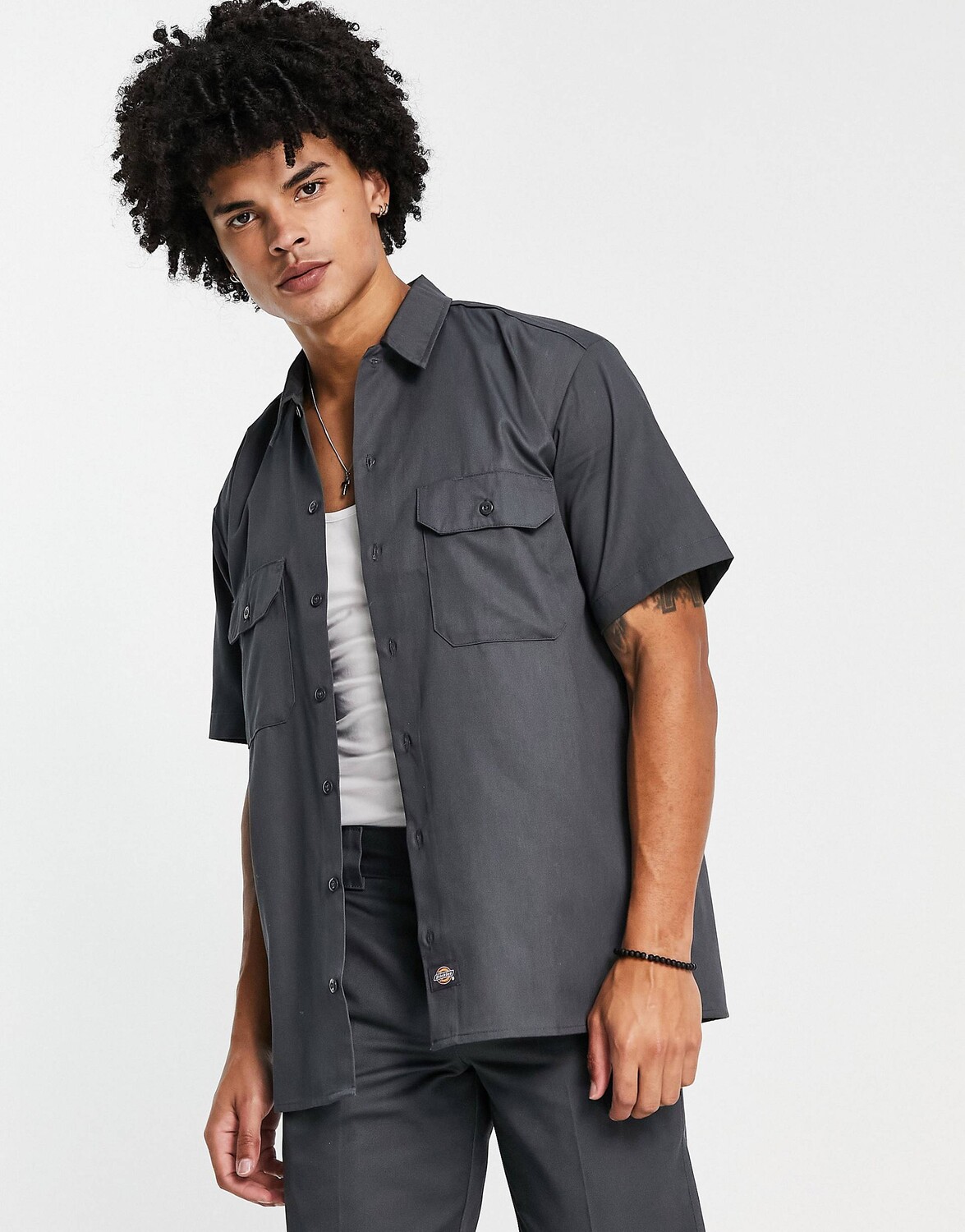 

Темно-серая рабочая рубашка с короткими рукавами Dickies