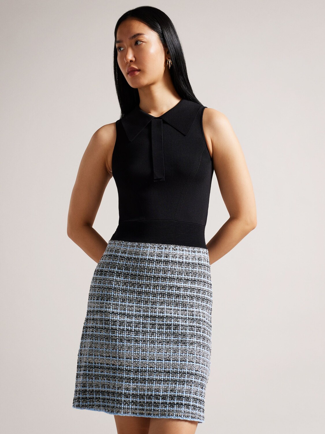 

Платье свободного кроя с лифом Ted Baker Diveena, черный/мульти