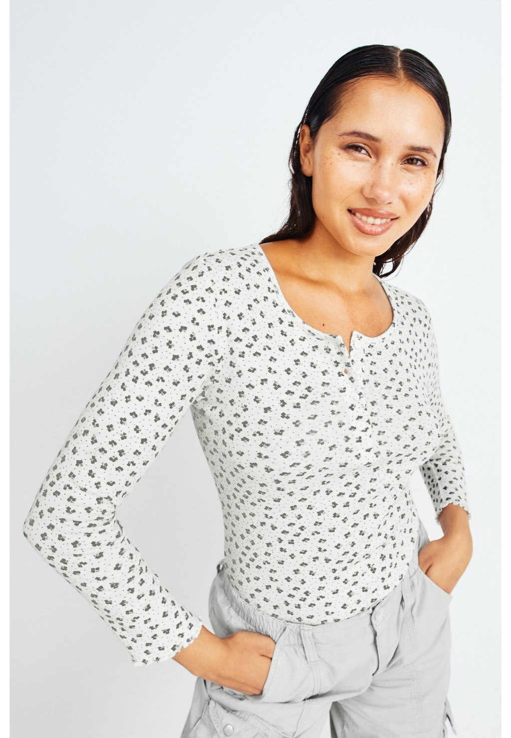 

Топ с длинными рукавами Levi's DRY GOODS HENLEY, бежевый/черный