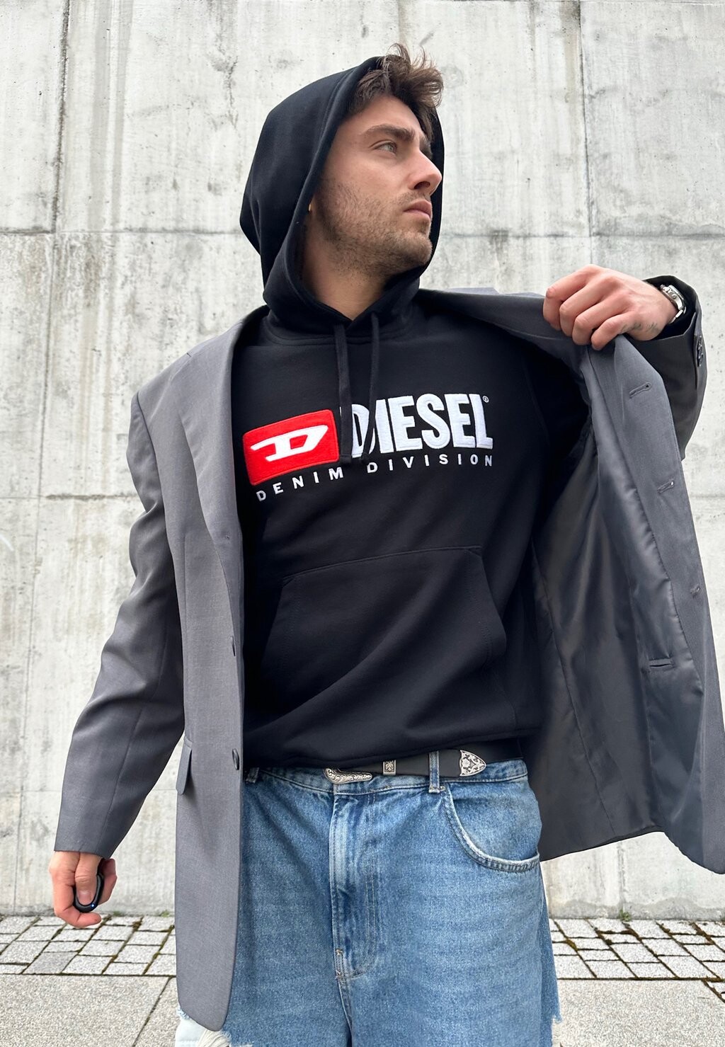 

Худи Diesel