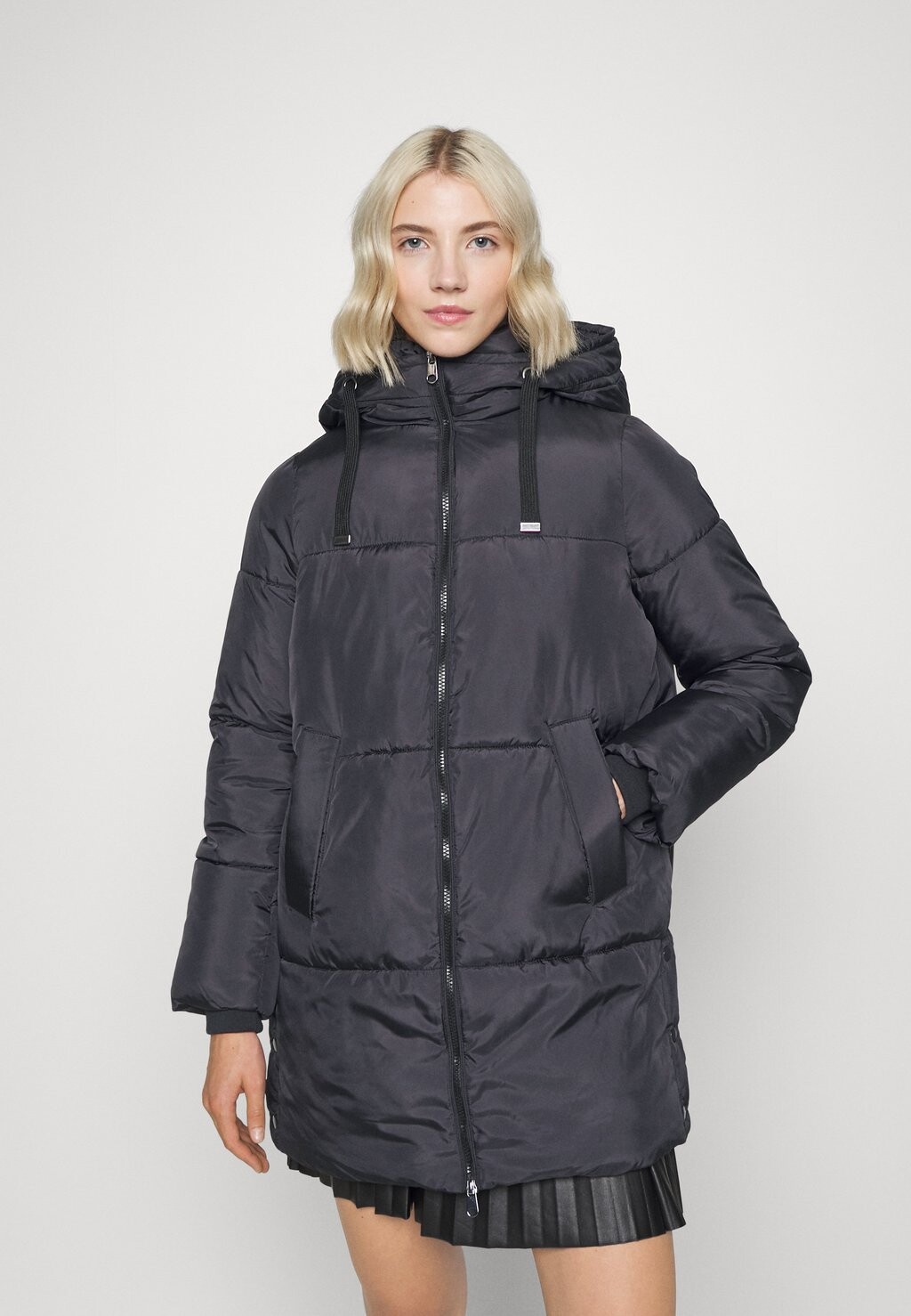 

Куртка зимняя Vero Moda