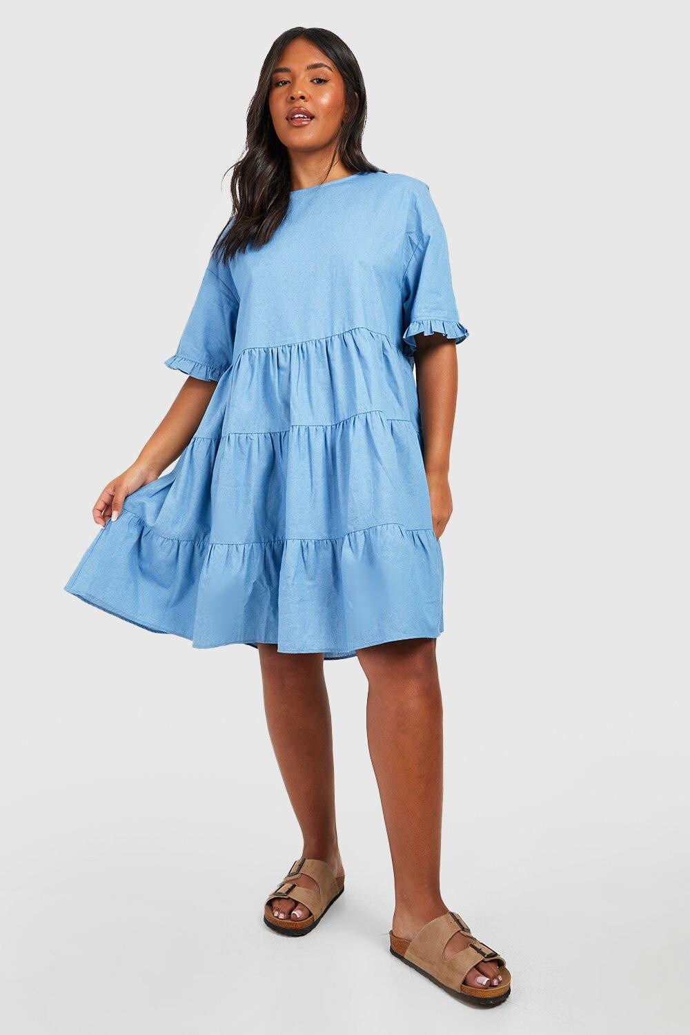 

Платье плюс из шамбре Boohoo, синий