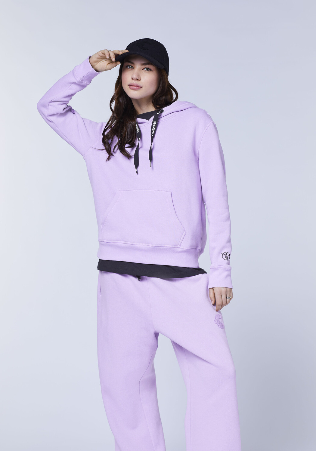 

Толстовка Chiemsee Hoodie, цвет Hell Lila