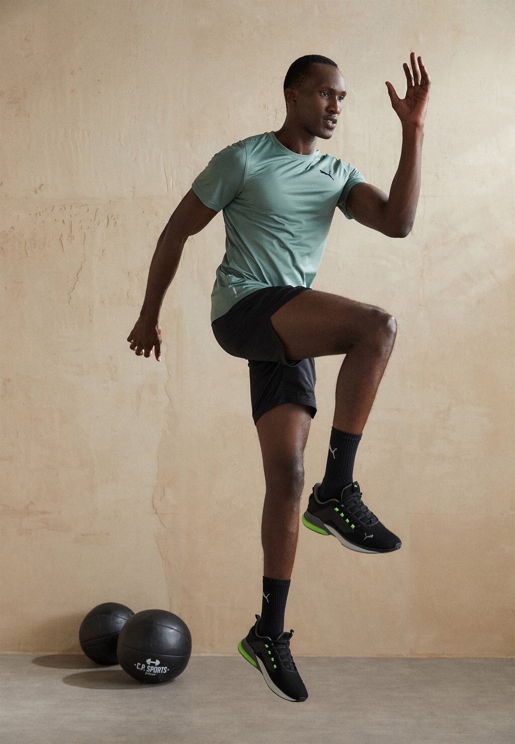 

Футболка Puma