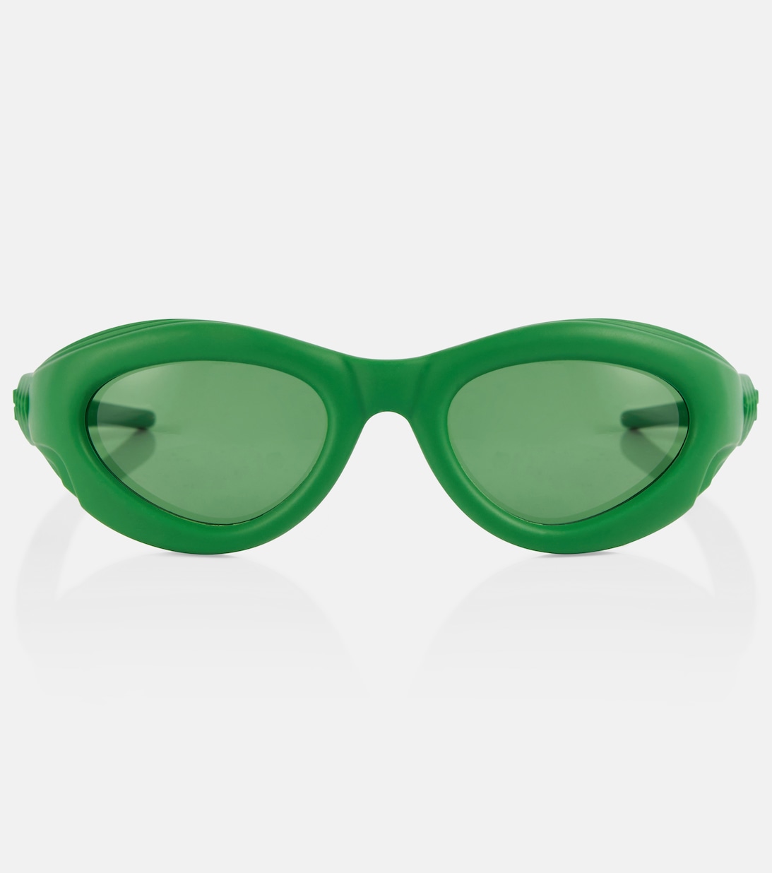 цена Овальные солнцезащитные очки Bottega Veneta, зеленый